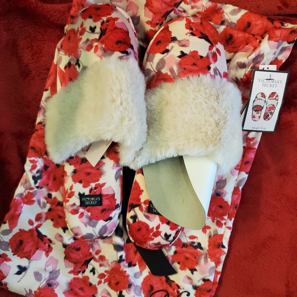 Victorias secret slippers floral small new